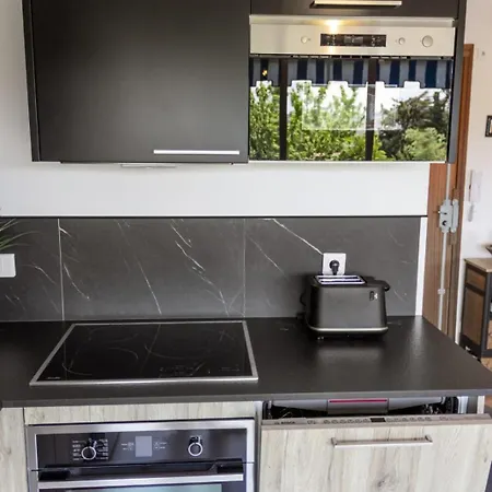 Apartment Le Mimosa - Calm - Spacious - 200m From The Sea - Parking Cagnes-sur-Mer